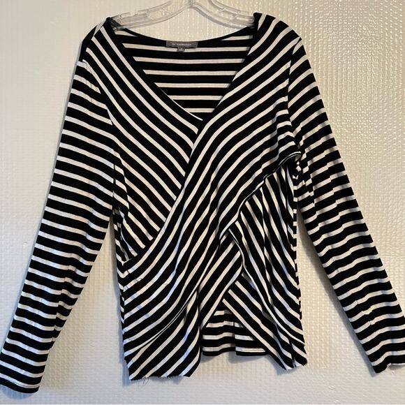 NY Collection black, and white striped long sleeve. Vee neck - Picture 4 of 10